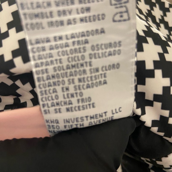 Macy’s little girl size 4 beautiful vest black /red bows, ruffles on the trim. - Picture 8 of 12